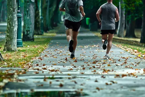 People running to keep fit